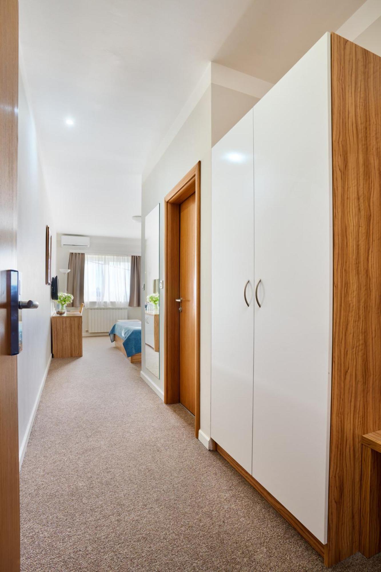 Hotel Phoenix Velika Gorica Kamer foto